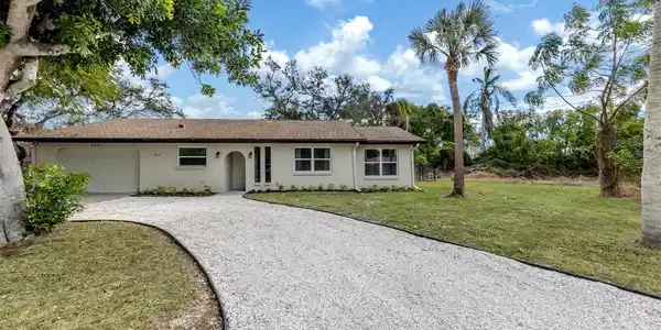 3681 SHAMROCK DRIVE