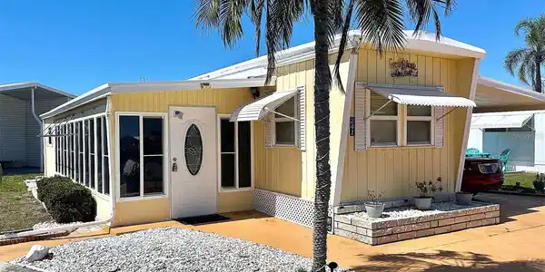 8300 SEMINOLE BOULEVARD