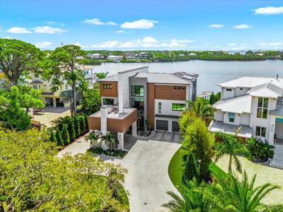 402 HILLSBOROUGH STREET