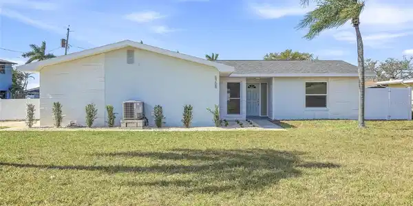 5708 BAYSHORE DRIVE
