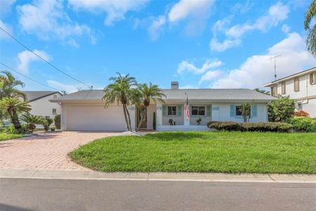 220 DRIFTWOOD DRIVE S