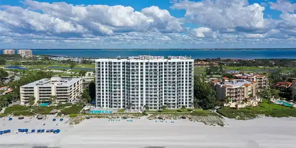 2425 GULF OF MEXICO DRIVE