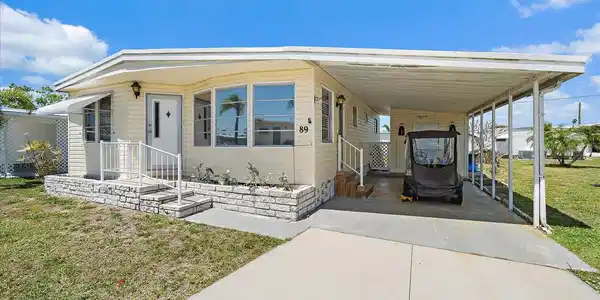 89 DEL RIO DRIVE