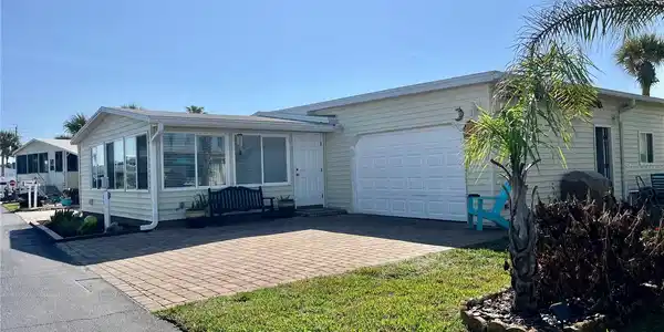 98 MERRIMAC DRIVE