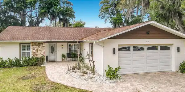 1712 NEEDLE PALM DRIVE
