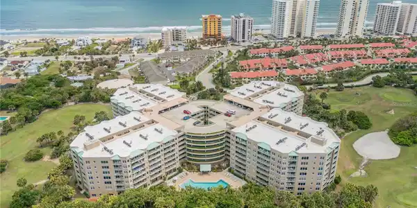 4 OCEANS WEST BOULEVARD