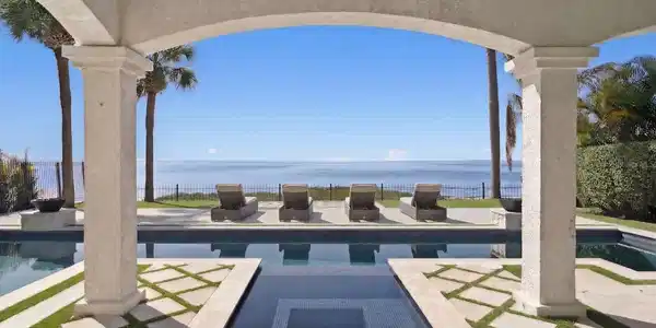 3915 SNAPPER POINTE DRIVE