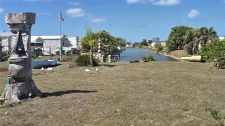 1480 BLUE HERON DRIVE