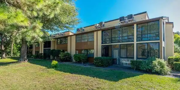 23 QUAILS RUN BOULEVARD