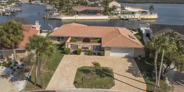4964 SOUTH SHORE DRIVE