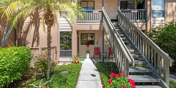 1708 GLENHOUSE DRIVE