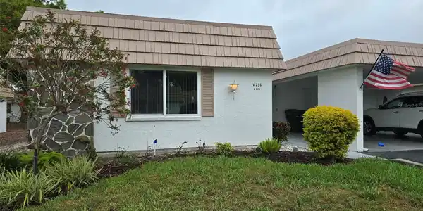 2321 CANALBLUFF PLACE