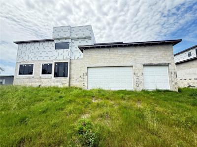 242 BANGSBERG ROAD SE