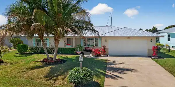2448 ROSA LANE