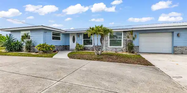 21285 EDGEWATER DRIVE