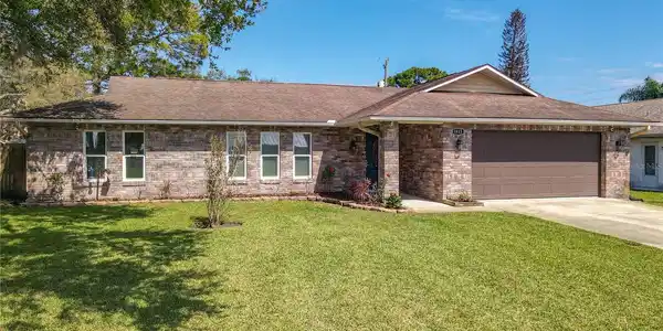 1815 TRAVELERS PALM DRIVE