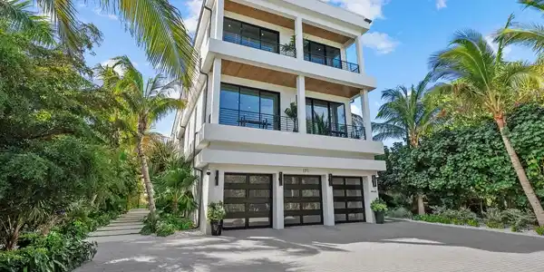 171 WHITTIER DRIVE