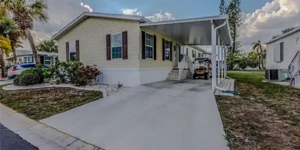 2100 KINGS HIGHWAY