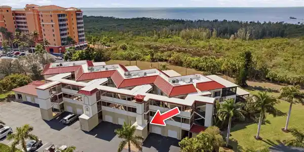 3220 SOUTHSHORE DRIVE