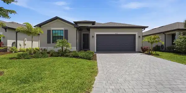 1452 SADDLEWOOD CIRCLE