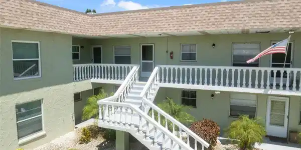 1250 S PINELLAS AVE
