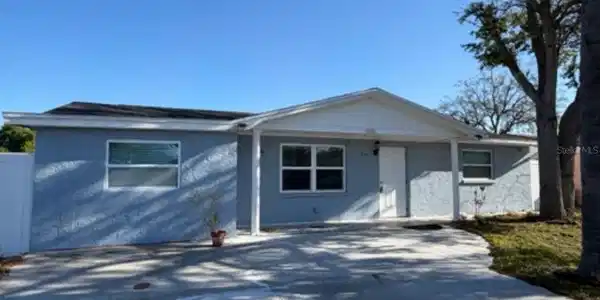 3305 SALISBURY DRIVE