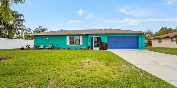7320 MEADOWBROOK DRIVE