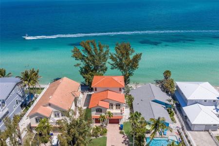 889 N SHORE DRIVE