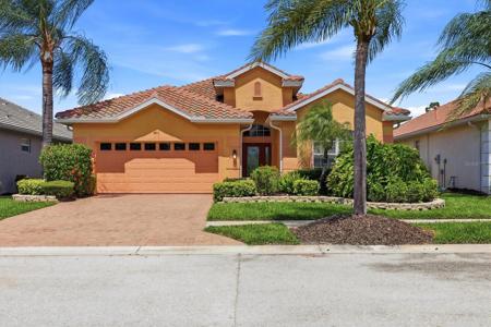 4811 BLUE HERON CIRCLE