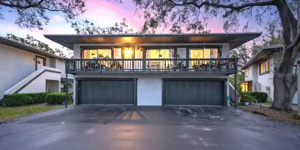 2902 LICHEN LANE