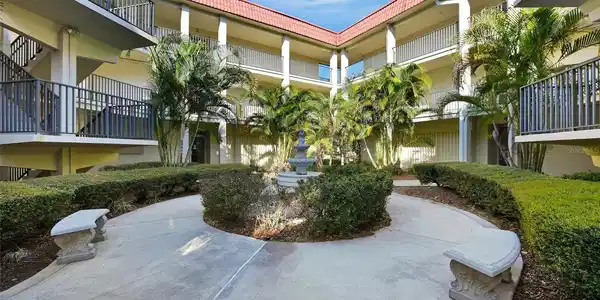2700 BAYSHORE BOULEVARD