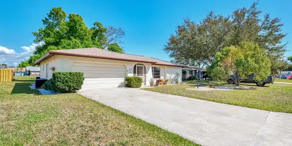 430 SUNNYSIDE DRIVE