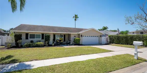 12312 89TH TERRACE