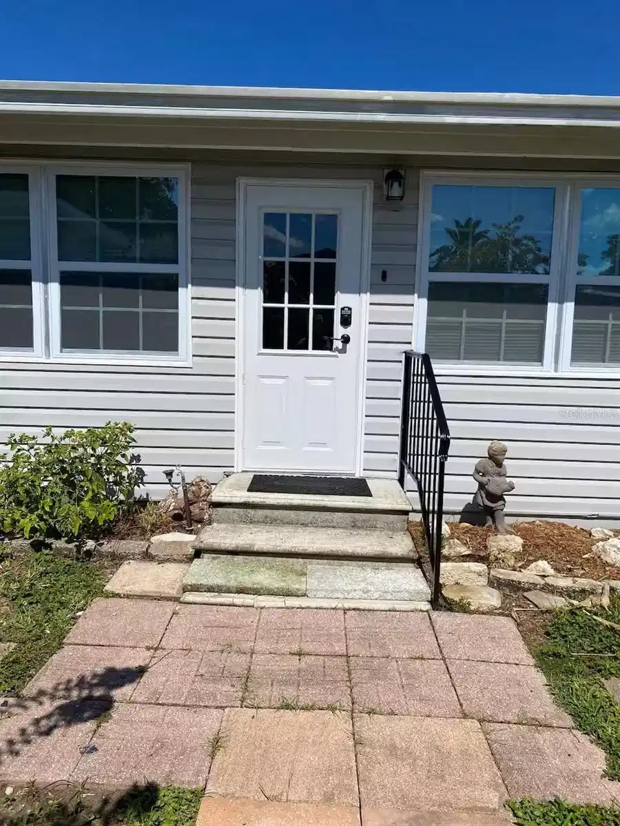 Image 1 Image 1