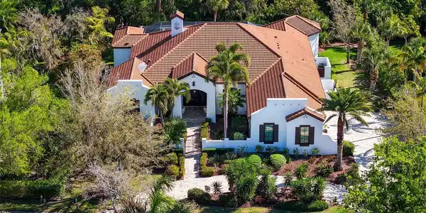 230 OSPREY POINT DRIVE