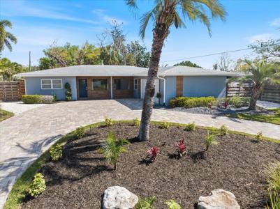 2513 MINEOLA WAY