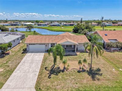 31 OAKLAND HILLS COURT