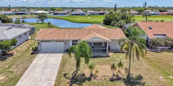 31 OAKLAND HILLS COURT