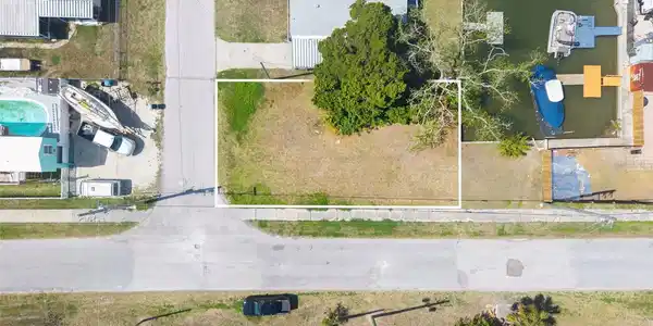 13627 DELMAR DRIVE
