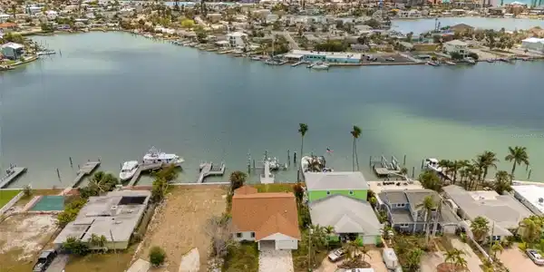 811 BAY POINT DRIVE
