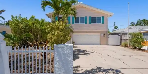 1210 BAY PINE BOULEVARD