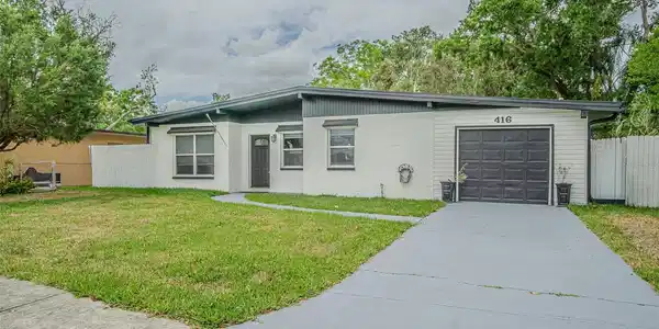 416 COUNTRY CLUB DRIVE