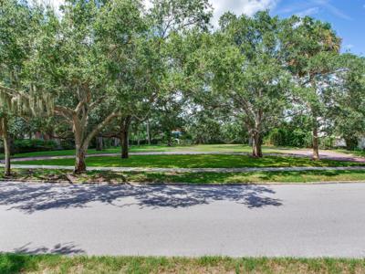 5001 S SHORE CREST CIRCLE