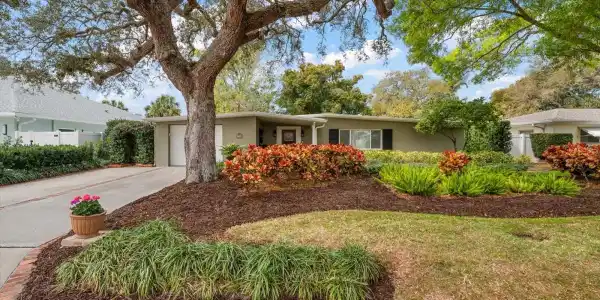 1718 MEREDITH LANE