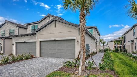 5624 SUMMIT POINTE CIRCLE