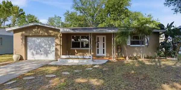 8520 109TH WAY