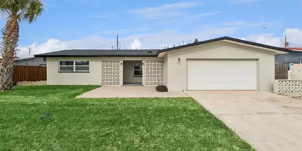 466 GATEWAY DRIVE