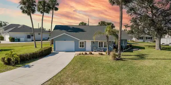 2901 PALM DRIVE