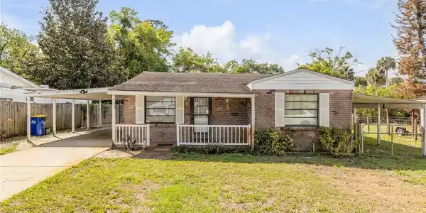114 W PINE BLUFF STREET