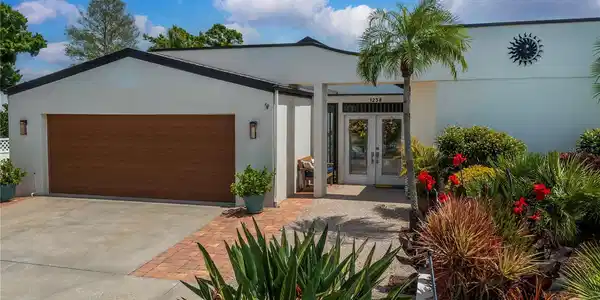 1238 PARADISE WAY
